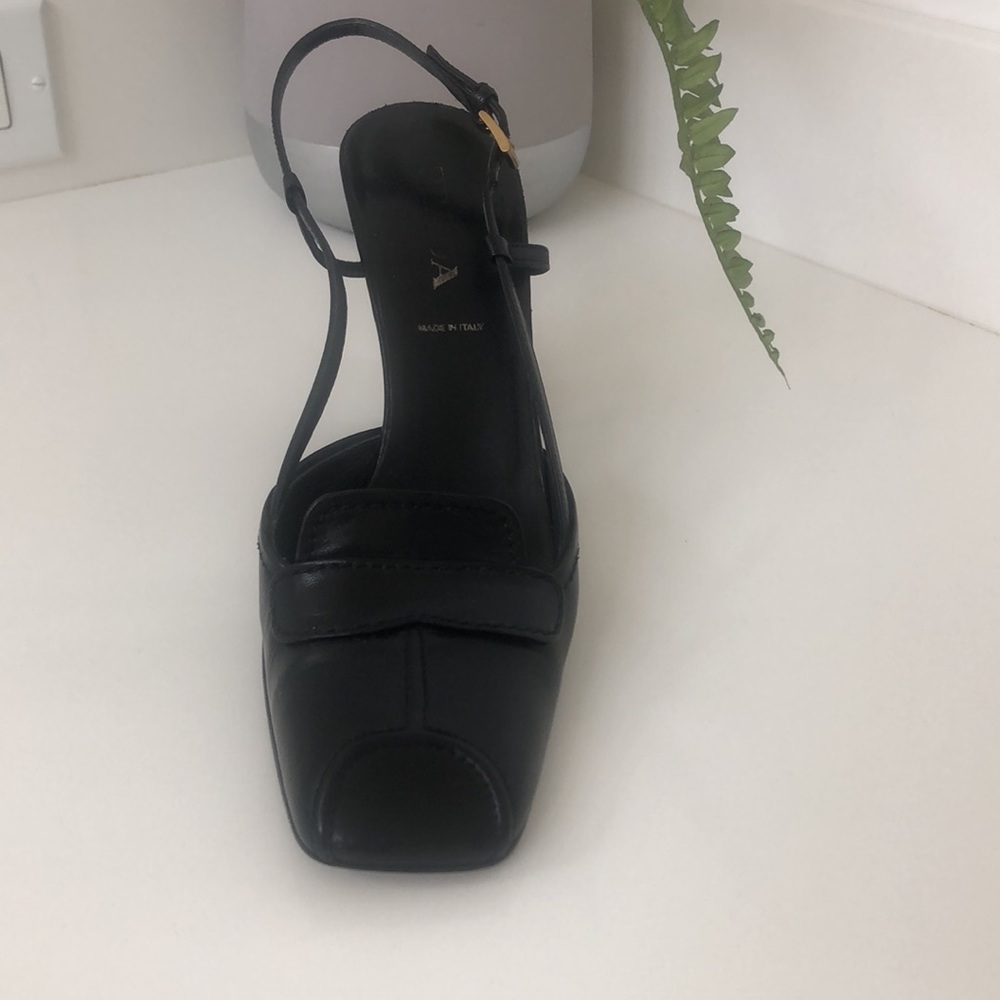 Vintage Prada heels. 37 - Picture 2 of 4
